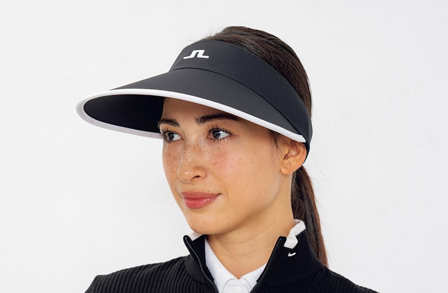 J.LINDEBERG (ジェイリンドバーグ) 2025 SS最旬コーデ｜「EVEN x